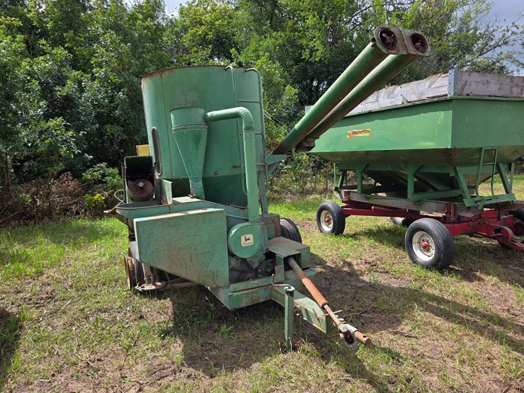john-deere-400-image-17