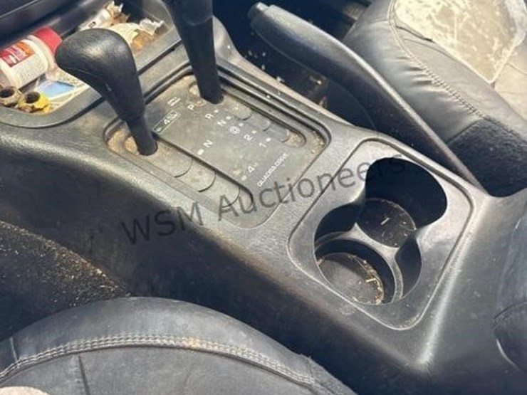 2004-jeep-grand-cherokee-image-16
