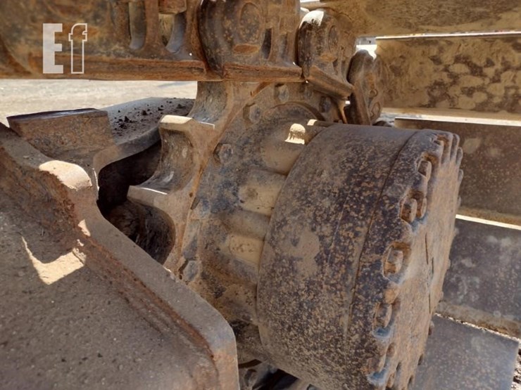 2011-komatsu-pc228us-lc-8-image-28