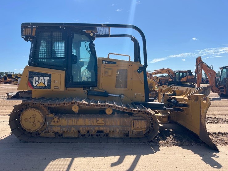 2020-caterpillar-d6k2-lgp-image-5