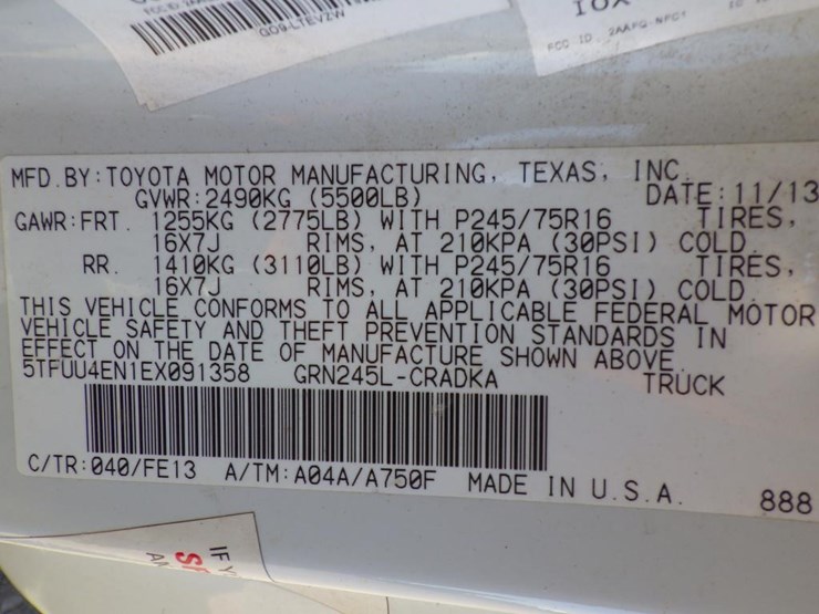2014-toyota-tacoma-image-15