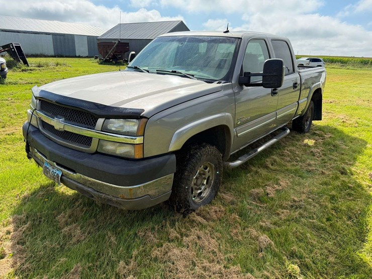 2003-chevrolet-2500-image-28
