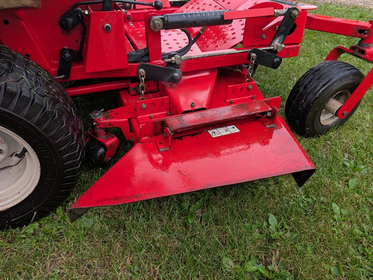 #2999-•-gravely-260-zero-turn-lawnmower-image-7