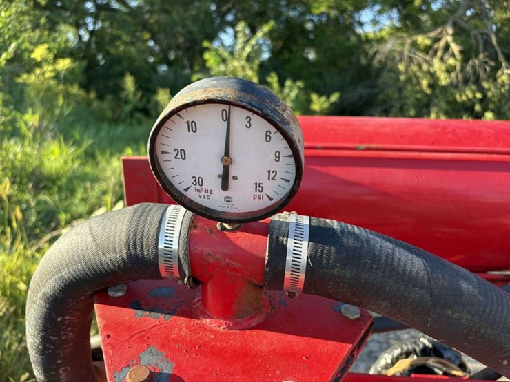van-dale-liquid-manure-pump,-hydraulic,-self-priming,-540-pto,-on-2-wheel-cart,-15’x6”-suction-hose,-image-9