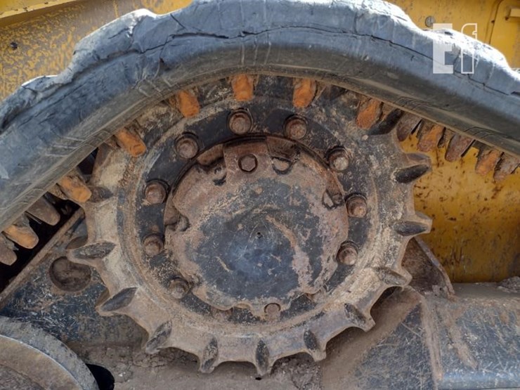 2022-deere-317g-image-28