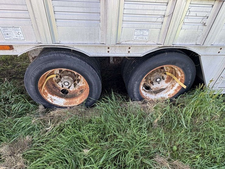 2003-barrett-52’-pig-semi-trailer,-102”-wide-ground-loader,-tandem-axle,-255/70r22.5-on-steel-hub-pi-image-23