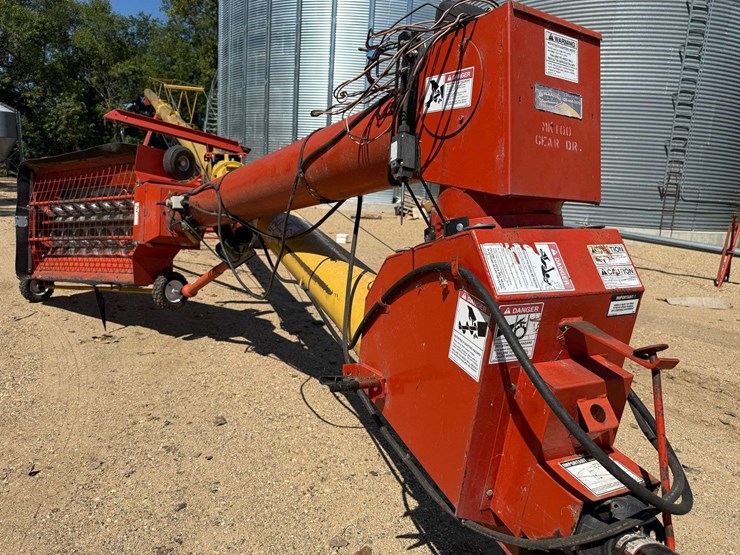 westfield-mk-100-61-auger-with-dual-auger-swing-hopper,-hydraulic-lift,-electric-hopper-walker-with-image-20