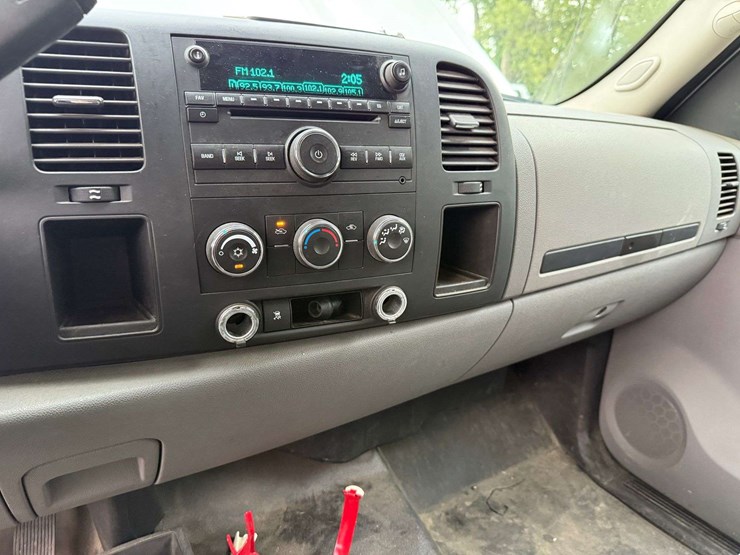 2009-chevrolet-1500-image-39