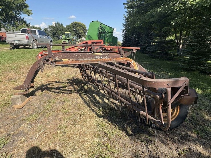 new-holland-55-image-13