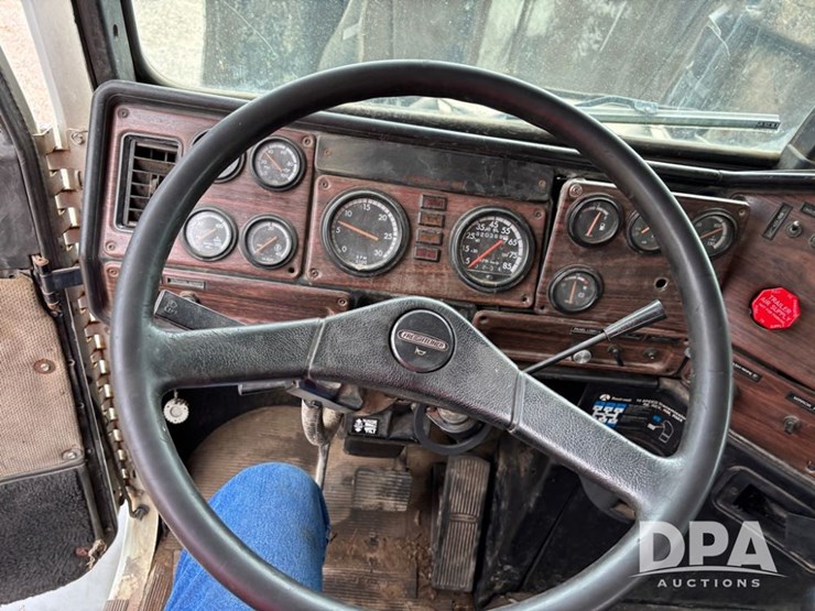1999-freightliner-truck-(dr12135-unit-474)-image-65