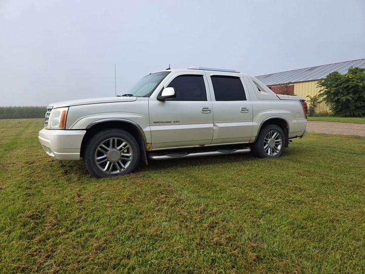 2003-cadillac-escalade-image-20