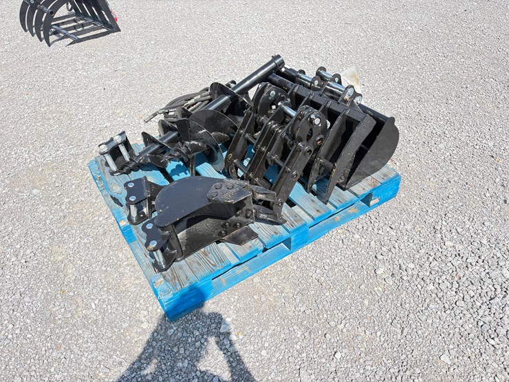 #28491-•-lot-of-mini-ex-attachments-image-1