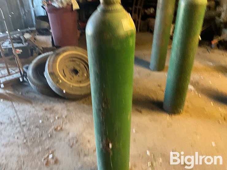 airgas-un1072-oxygen-bottle-image-3