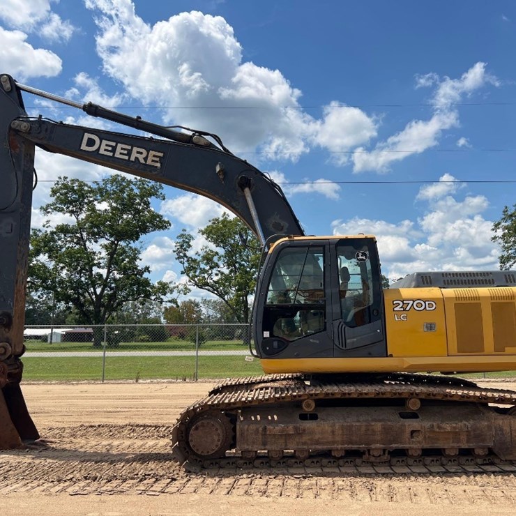 2008 DEERE 270D LC