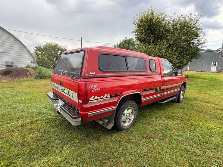 1993-chevrolet-silverado-image-10