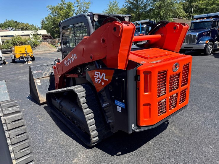 2021-kubota-svl97-2-image-4