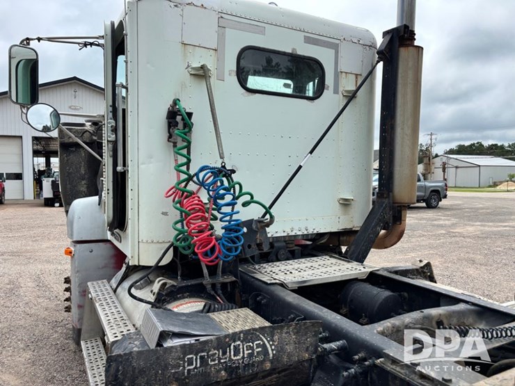 1999-freightliner-truck-(dr12135-unit-474)-image-43