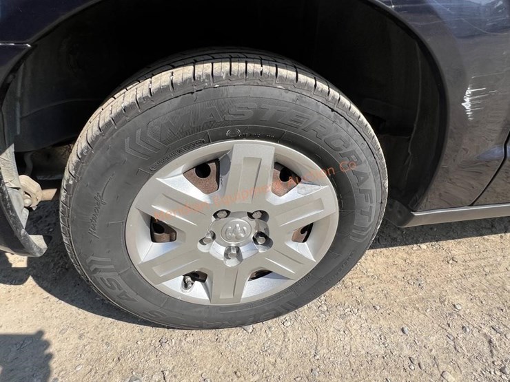 2010-dodge-grand-caravan-se-image-15