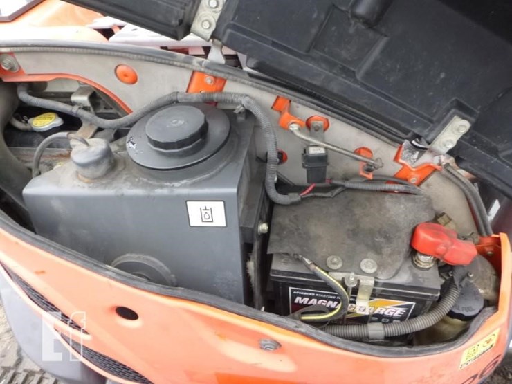 2016-kubota-u25-image-47