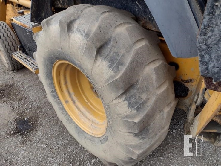 1999-deere-410e-image-24
