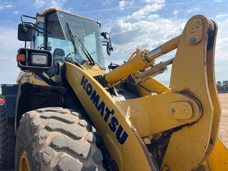 2019-komatsu-wa320-8-image-23