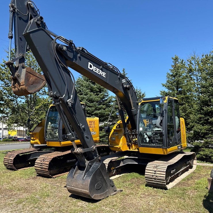 2023 DEERE 135G
