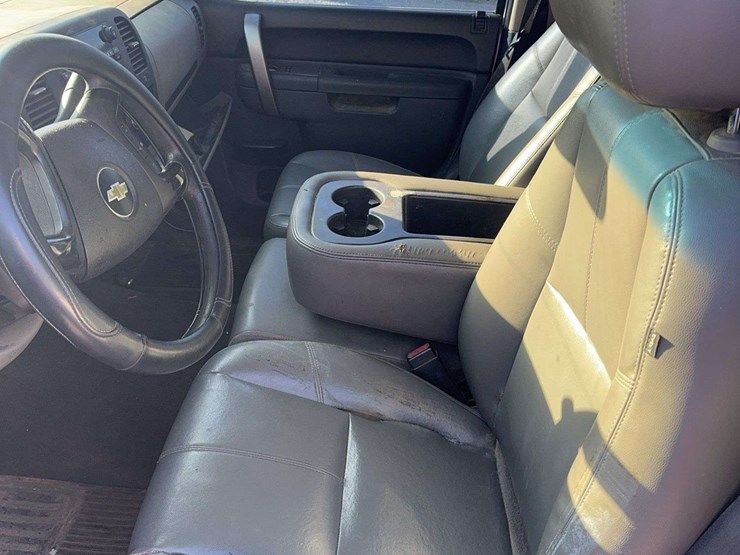 2012-chevrolet-silverado-1500-image-8