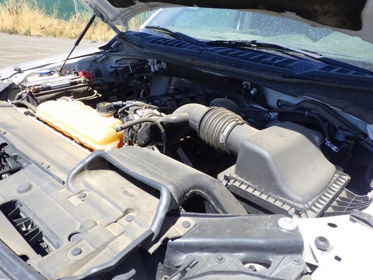 2016-ford-f150-image-9