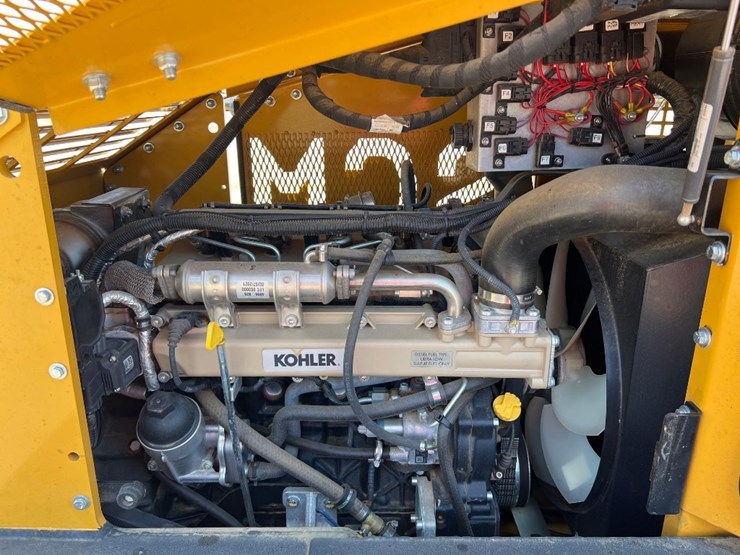 2023-smith-challenger-scm-400-sweeper-image-19