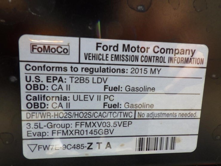 2015-ford-explorer-image-14