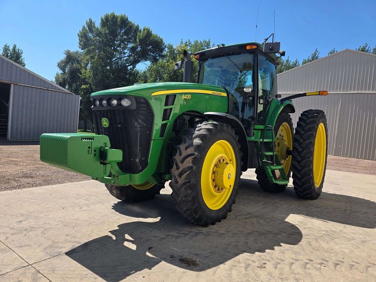 2006-john-deere-8430-image-3
