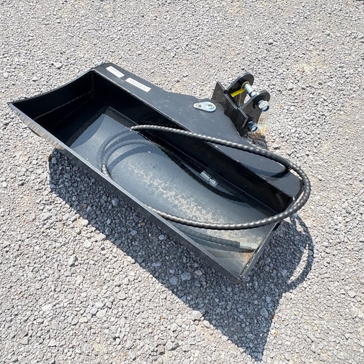 #28499 • TILT BUCKET
