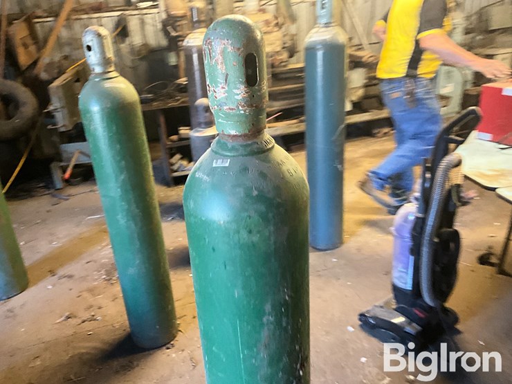airgas-un1072-oxygen-bottle-image-2