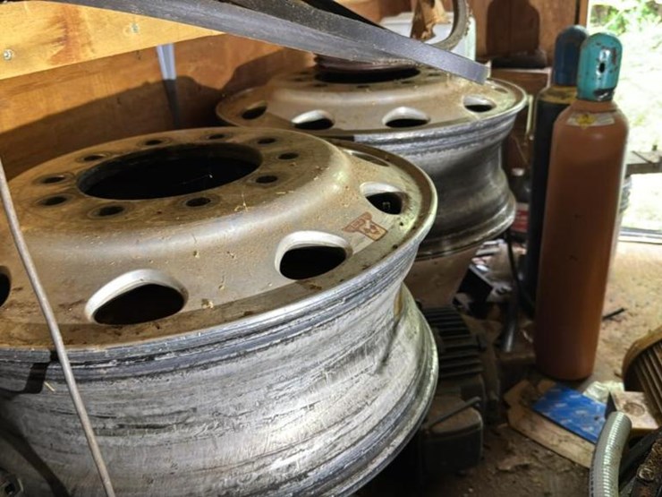 #150-•-entire-contents-of-parts-room-image-10