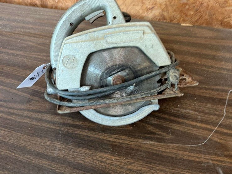 sears-7-1/2"-electric-hand-saw-image-4