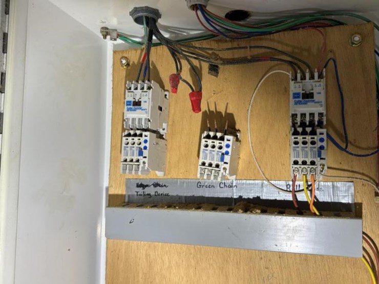 #147-•-all-electrical-boxes-on-upstairs-east-wall-image-12