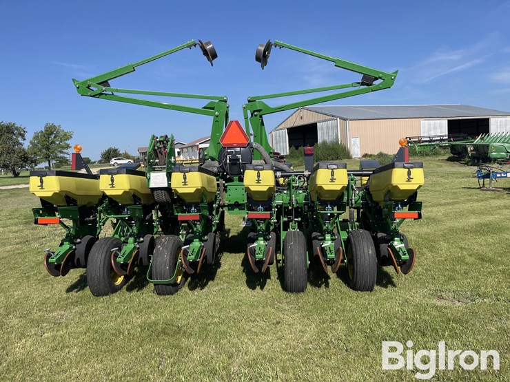 2018-john-deere-1765-image-6