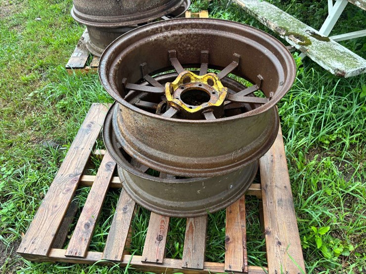 (2)-john-deere-gp-cutoff-wheels-image-2