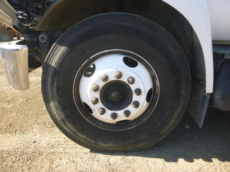 2017-ford-f650-image-21