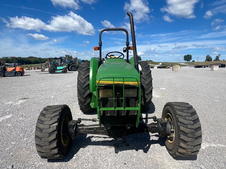 john-deere-5200-image-2