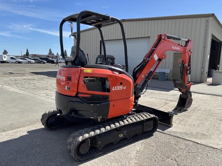 2021-kubota-u35-4-image-3