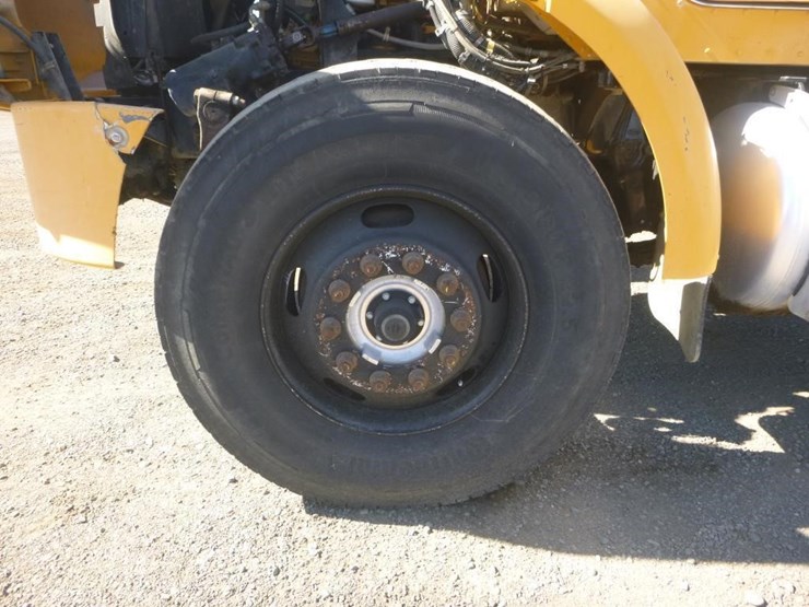 2004-caterpillar-c7-image-22