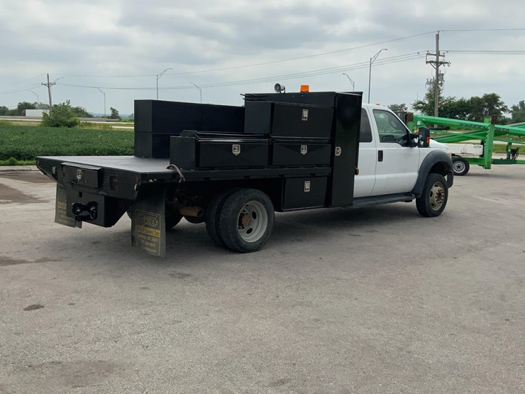 2011-ford-f550-xlt-image-12