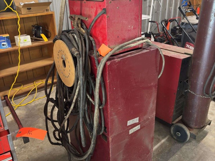 lincoln-electric-ac-225-arc-welder-image-4
