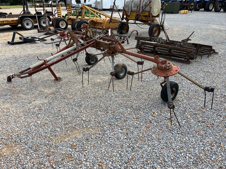 hesston-3717-image-2