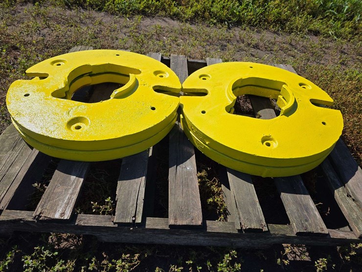 (4)-john-deere-older-style-rear-wheel-weights-image-3
