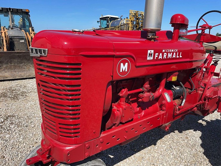 1950-ih-farmall-m-image-6