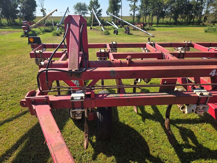 wil-rich-18’-chisel-plow,-all-points-cab-be-flipped,-9.5l-15-tires-on-6-bolt-rims,-does-have-some-we-image-5