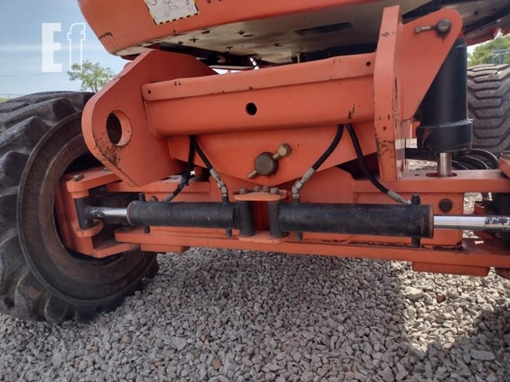 2009-jlg-800a-image-21