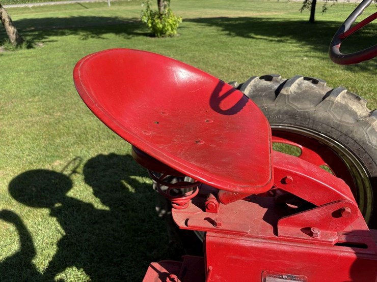 1952-farmall-super-c,-wf,-11.2-36-rears,-5.00-15-fronts,-pto,-6v,-sn--138124-image-12